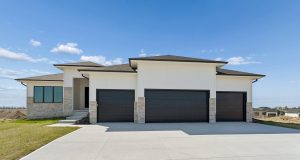 1-web-or-mls-5412 N 212th Ave_001