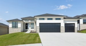 1-web-or-mls-5610 N 198th St_001