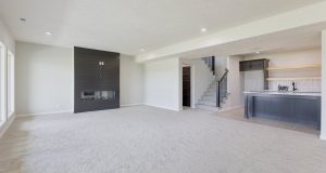 10-web-or-mls-8785 - 5502 N 213th St_010