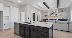 11-web-or-mls-5610 N 198th St_011