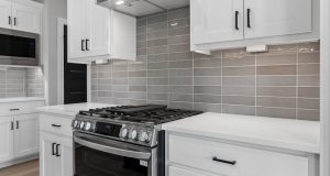11-web-or-mls-5719 N 199th St_011