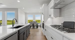 11-web-or-mls-9994 - 5701 N 195th St_011