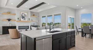 12-web-or-mls-5610 N 198th St_012
