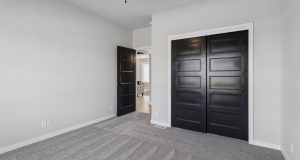 17-web-or-mls-11714 S 124th Ave_017