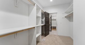 17-web-or-mls-9994 - 5701 N 195th St_017