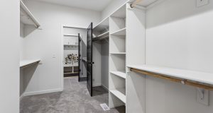 18-web-or-mls-11714 S 124th Ave_018