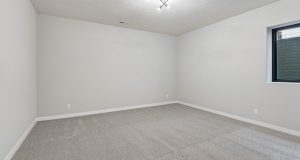 18-web-or-mls-9756 - 5708 N 195th St_018
