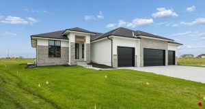 2-web-or-mls-19505 Allied St_002