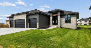2-web-or-mls-9756 - 5708 N 195th St_002