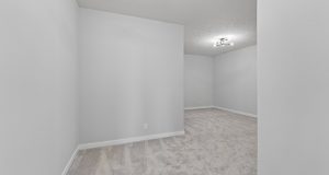 21-web-or-mls-10251 - 5606 N 198th St_021