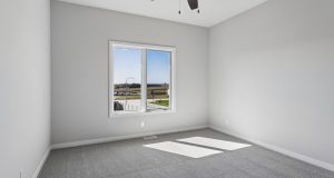 21-web-or-mls-11714 S 124th Ave_021
