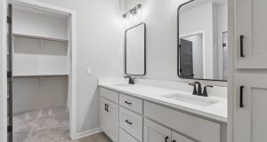 21-web-or-mls-19505 Allied St_021