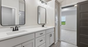 23-web-or-mls-19505 Allied St_023