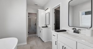 23-web-or-mls-5610 N 198th St_023