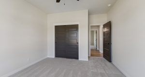 23-web-or-mls-9994 - 5701 N 195th St_023