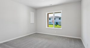 25-web-or-mls-11714 S 124th Ave_025