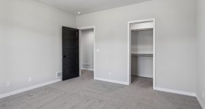 26-web-or-mls-11714 S 124th Ave_026