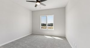 26-web-or-mls-5412 N 212th Ave_026