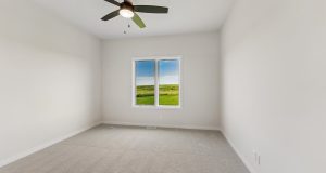 26-web-or-mls-9994 - 5701 N 195th St_026