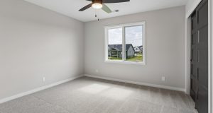 29-web-or-mls-5719 N 199th St_029