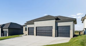 3-web-or-mls-10251 - 5606 N 198th St_003