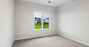 30-web-or-mls-9756 - 5708 N 195th St_030