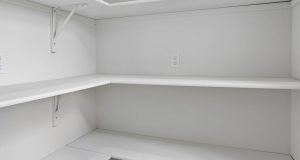 33-web-or-mls-5719 N 199th St_033