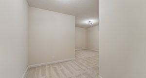 34-web-or-mls-9994 - 5701 N 195th St_034