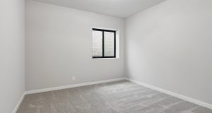 38-web-or-mls-19505 Allied St_038