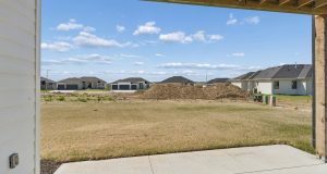 40-web-or-mls-5412 N 212th Ave_040