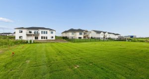 41-web-or-mls-9756 - 5708 N 195th St_041