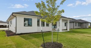 43-web-or-mls-12358 Lake Vista Dr_043