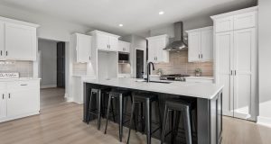 43-web-or-mls-5719 N 199th St - 005