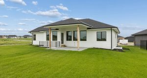 44-web-or-mls-19505 Allied St_044