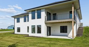 48-web-or-mls-11714 S 124th Ave_048