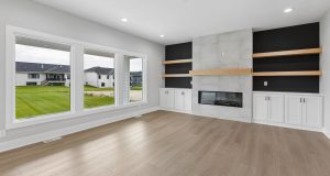 5-web-or-mls-5719 N 199th St_005
