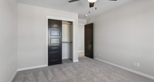 61-web-or-mls-5719 N 199th St - 023