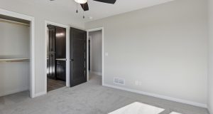 65-web-or-mls-5719 N 199th St - 027