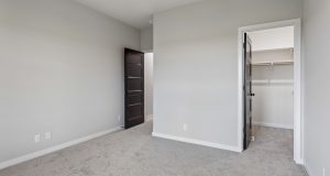 67-web-or-mls-22-print-10106 - 5811 N 197th St_022