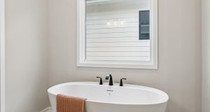 72-web-or-mls-27-print-10106 - 5811 N 197th St_027