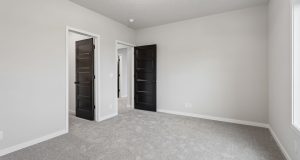 77-web-or-mls-32-print-10106 - 5811 N 197th St_032