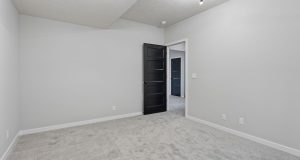 78-web-or-mls-33-print-10106 - 5811 N 197th St_033