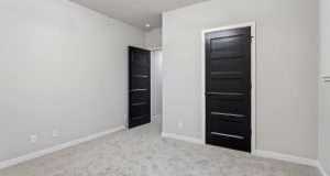 85-web-or-mls-40-print-10106 - 5811 N 197th St_040