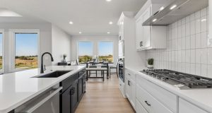 9-web-or-mls-10251 - 5606 N 198th St_009